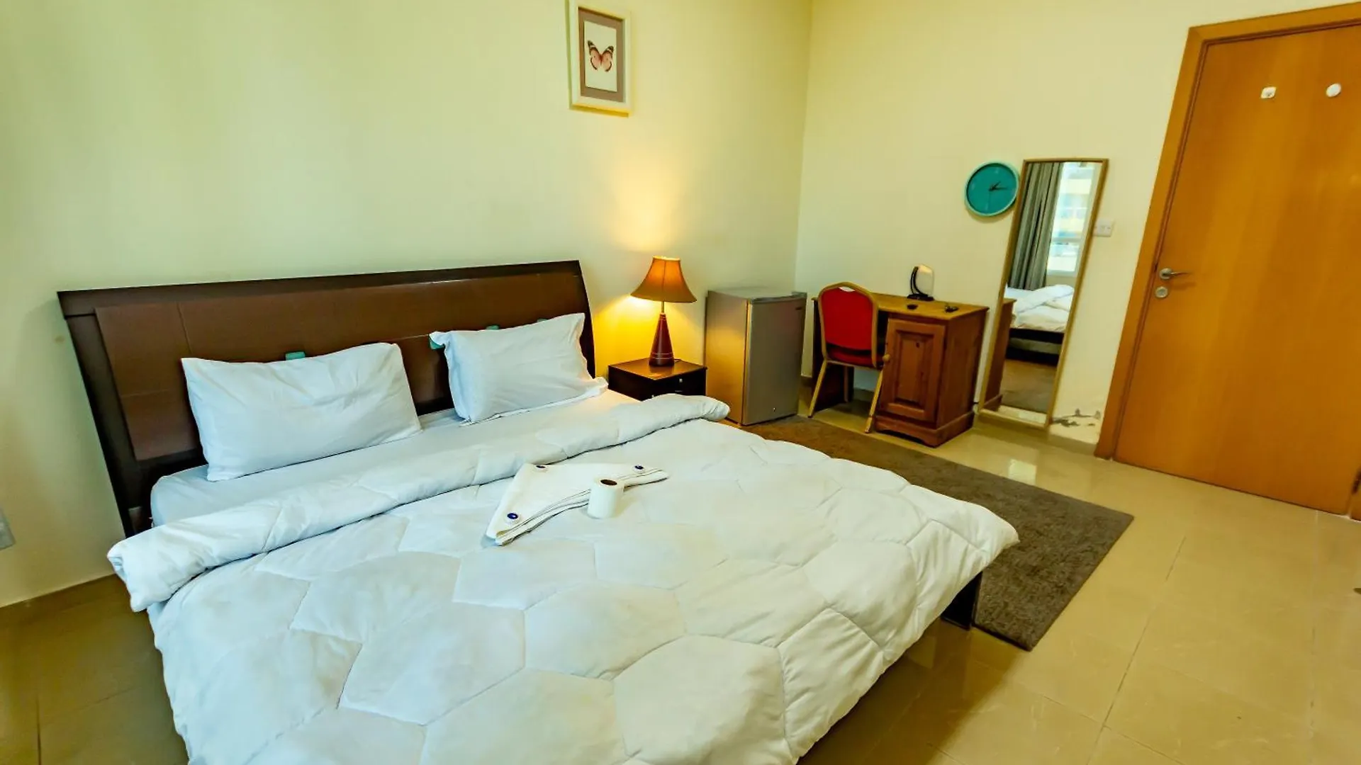 Lovely Spacious Rooms For Ladies In Marina للفتيات فقط Dubai