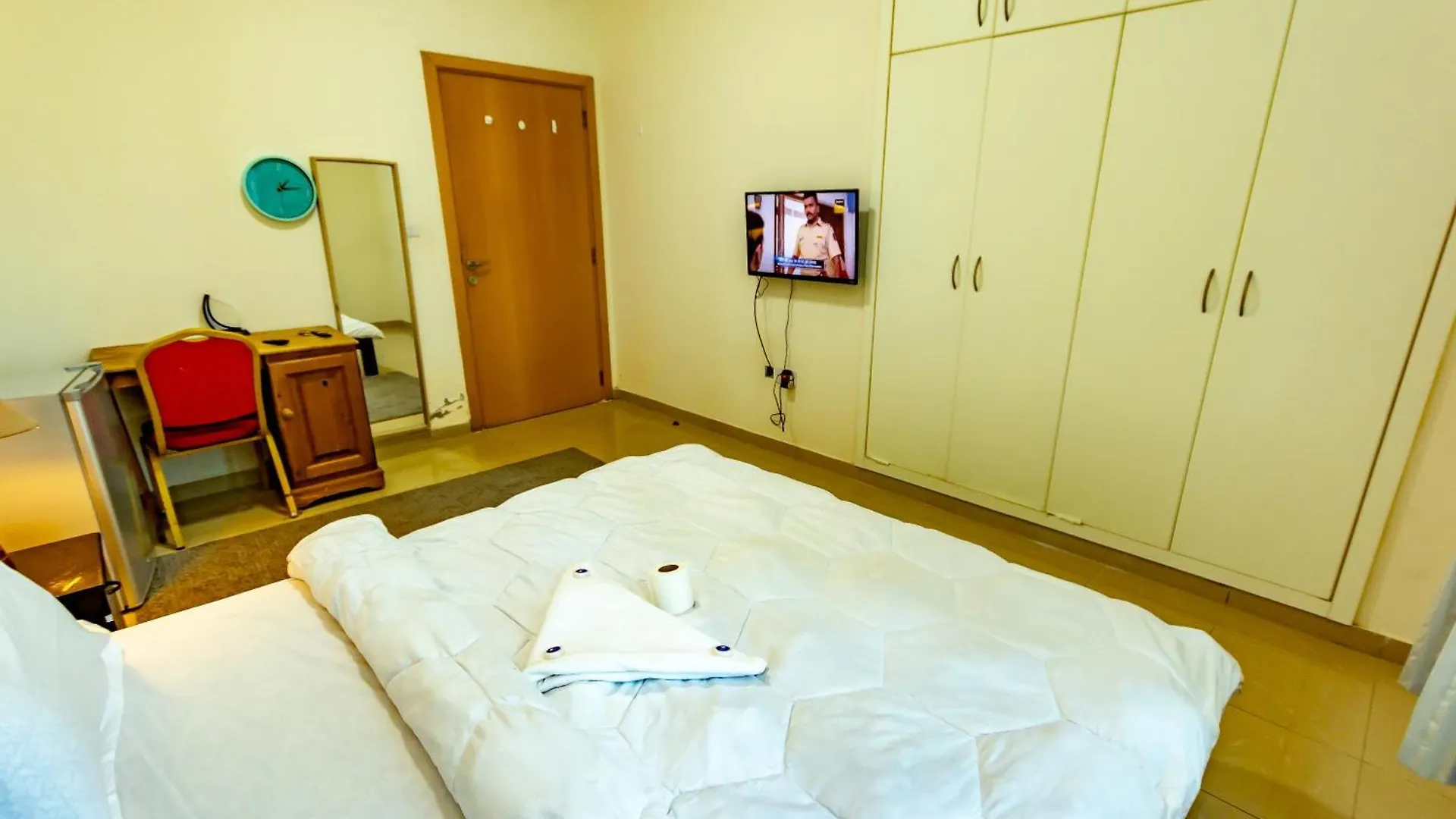 Lovely Spacious Rooms For Ladies In Marina للفتيات فقط Dubai Apartment